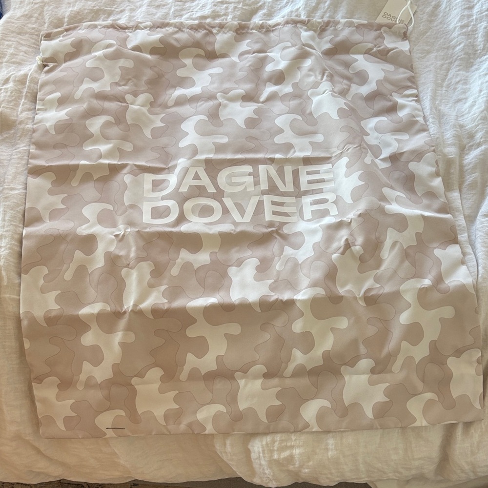 BRAND NEW 25 x 30 Dagne Dover drawstring Camouflage bag